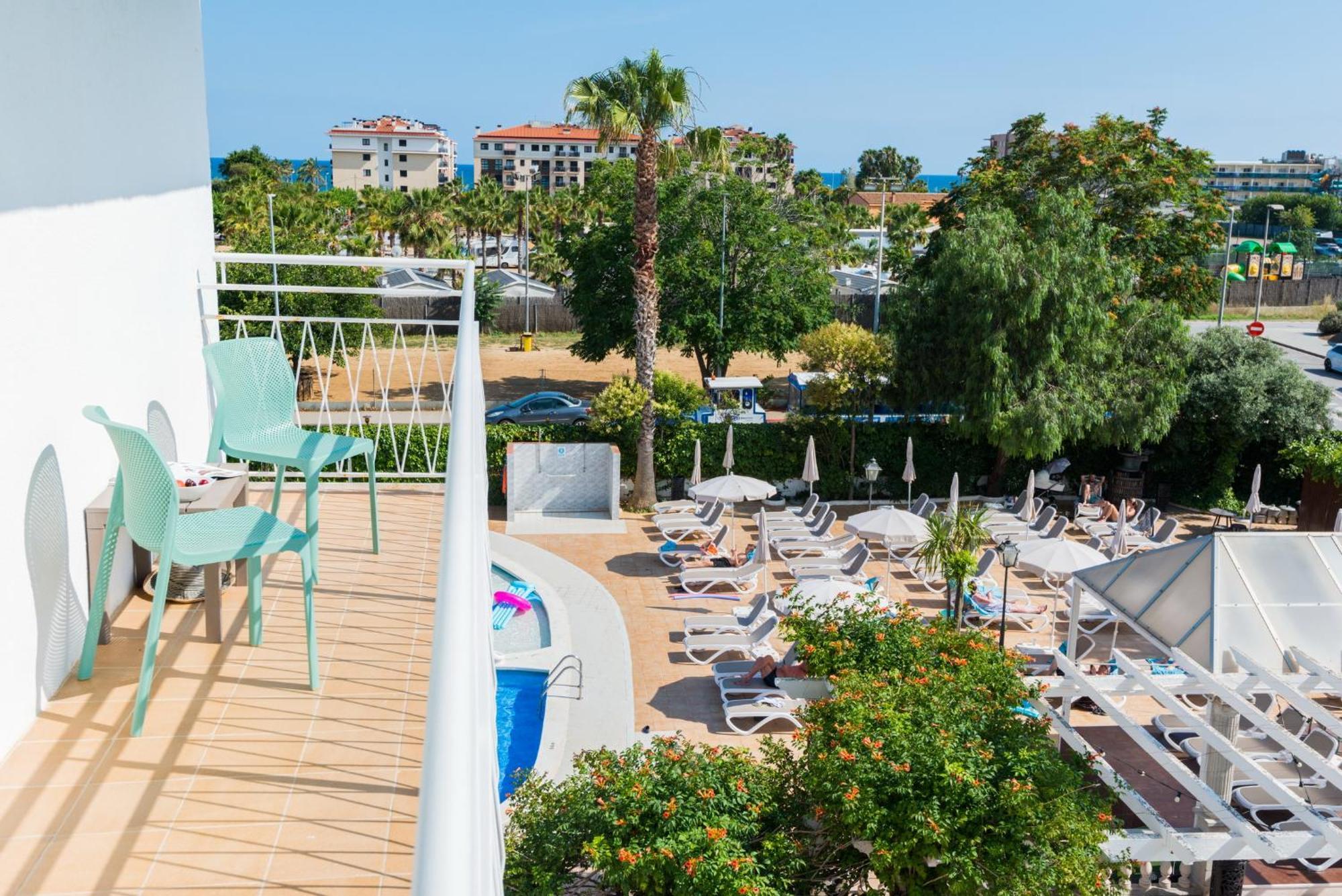 Bamblue Boutique Apartments Pineda de Mar Exterior foto
