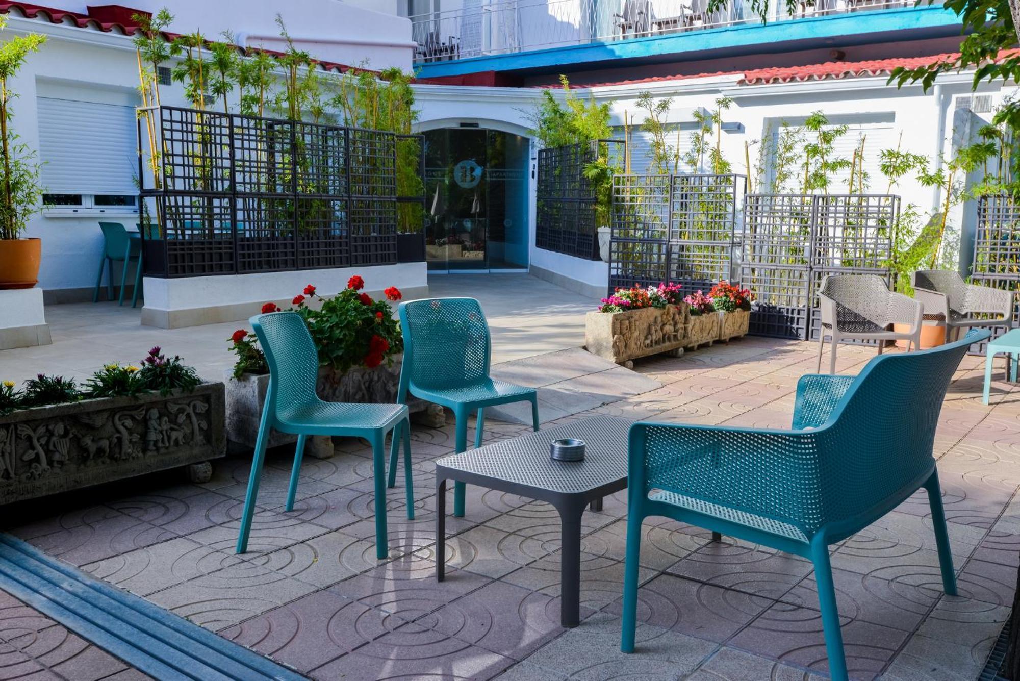 Bamblue Boutique Apartments Pineda de Mar Exterior foto