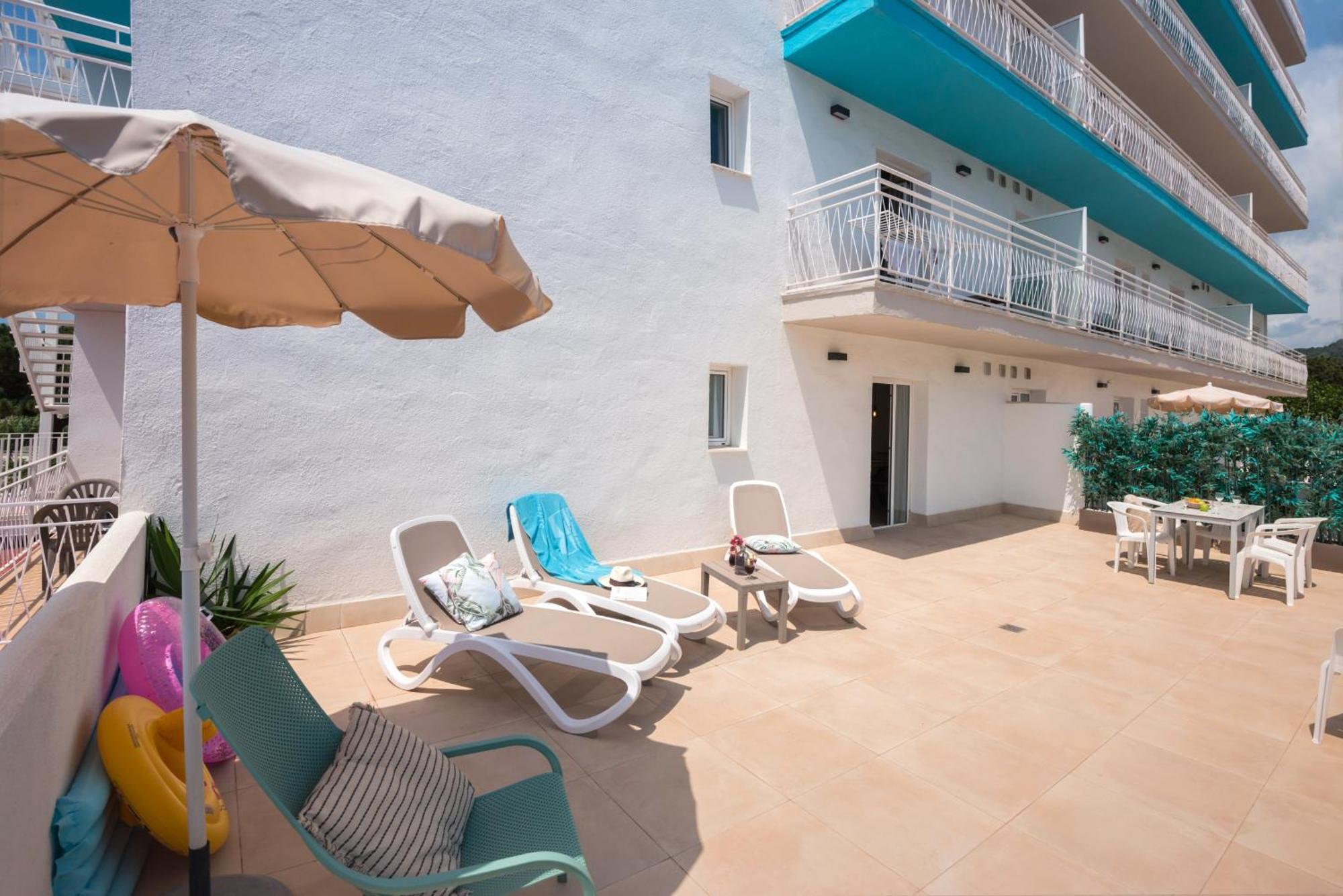 Bamblue Boutique Apartments Pineda de Mar Exterior foto