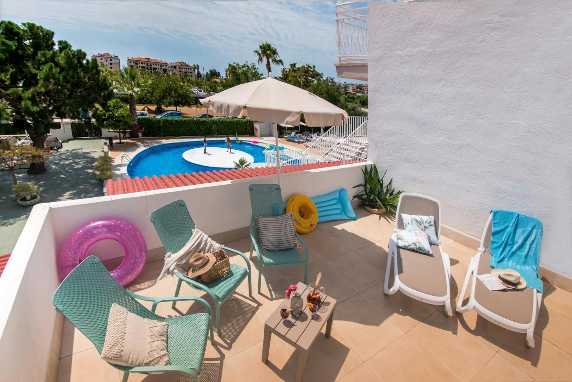 Bamblue Boutique Apartments Pineda de Mar Exterior foto