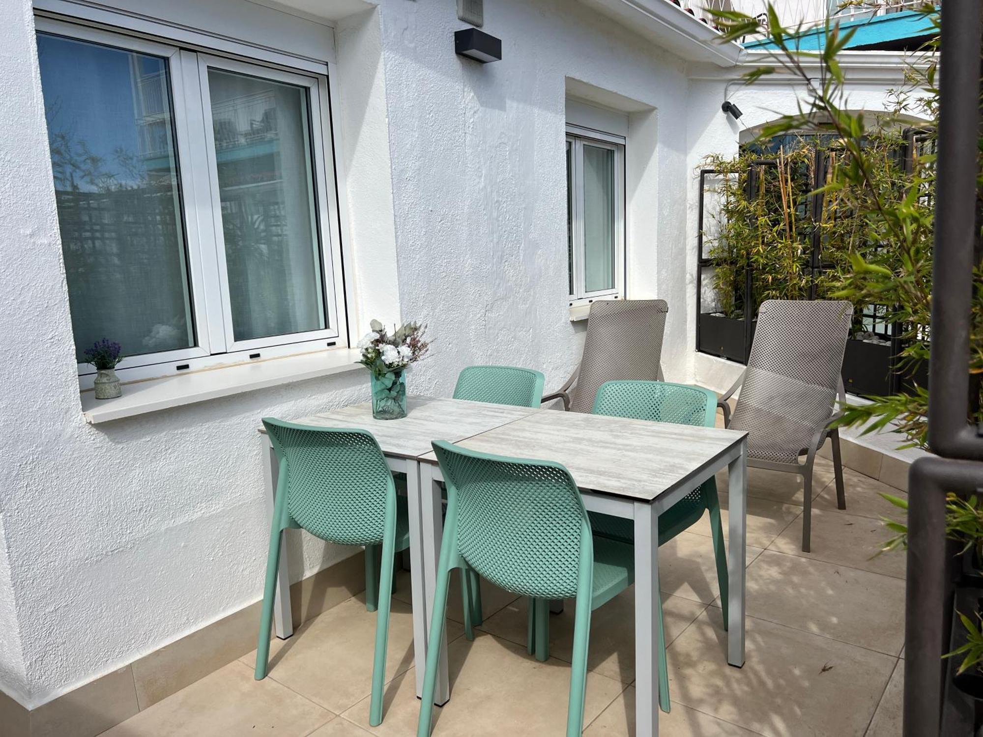 Bamblue Boutique Apartments Pineda de Mar Exterior foto